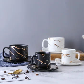 Marmor skodelico kave, Japonski črno in belo skodelico in krožnik polje. Stekleno skodelico kave, kavni set