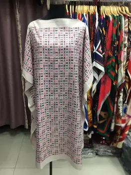 Elegantno Tiskano Eno -ramo vestuário europeu bohemian kratek tam kaftan obleke brezplačno velikost plaži kolena lady obleko afriška oblačila