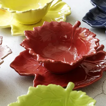 Ustvarjalne Maple Leaf Obliko Keramične Plošče Roza Mikrovalovna Pečica Na Voljo Služijo Ploščo Doma Ustvarjalne Osebnosti Namizna