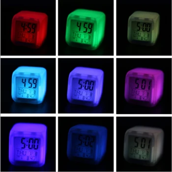 Digitalni Časovnik Budilka Z Datumom Termometer Namizje Tabela Kocka Budilka Night Žareče LED z 7 Barva Spreminja,