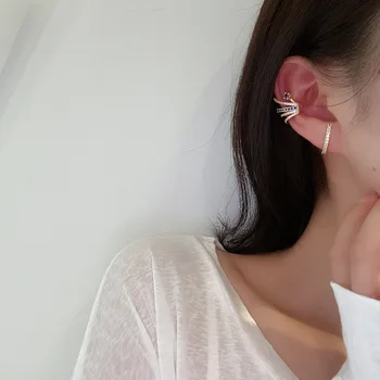 Korejski Moda Multi-Barvni krog Mikro-vdelan Cirkon Asimetrične Uho, Kosti Posnetek Uhani Nezakonitih Kristalno Preproste Ženske, Nakit