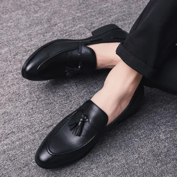 2020 Moških Priložnostne Čevlji Dihanje Usnja Loafers Poslovnih Urad Čevlji Za Moške Vožnje Moccasins Udobno Zdrsne Na Tassel Čevelj