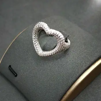 Cheny s925 sterling srebrni prstan decembra novo ljubezen v obliki srca obroč ženska osebnost klasično svetlobno razkošje bolgarski slog