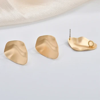 Nov slog 15pair/veliko Gume barve neprimerne električne vodne kapljice obliko zlitine ženske stud uhani diy nakit uhan obesek za dodatno opremo