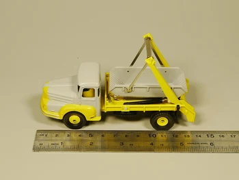 Dinky igrače Camion UNIC MULTIBENNE MARREL Diecast model avtomobila
